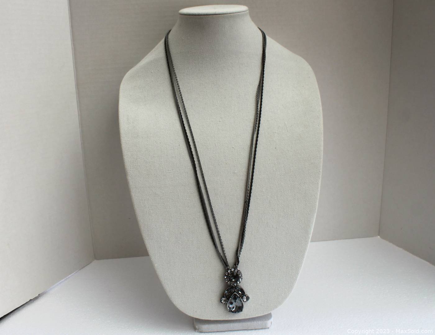 Ann taylor store loft necklace