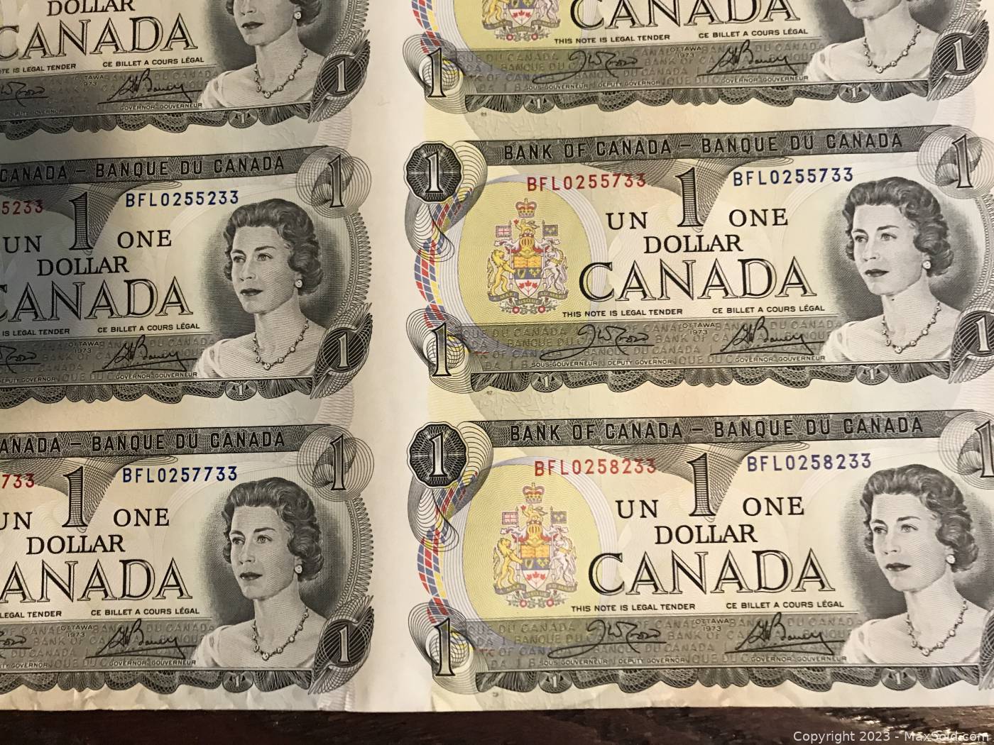 Last Canadian $1 bills roll off the presses in 1989
