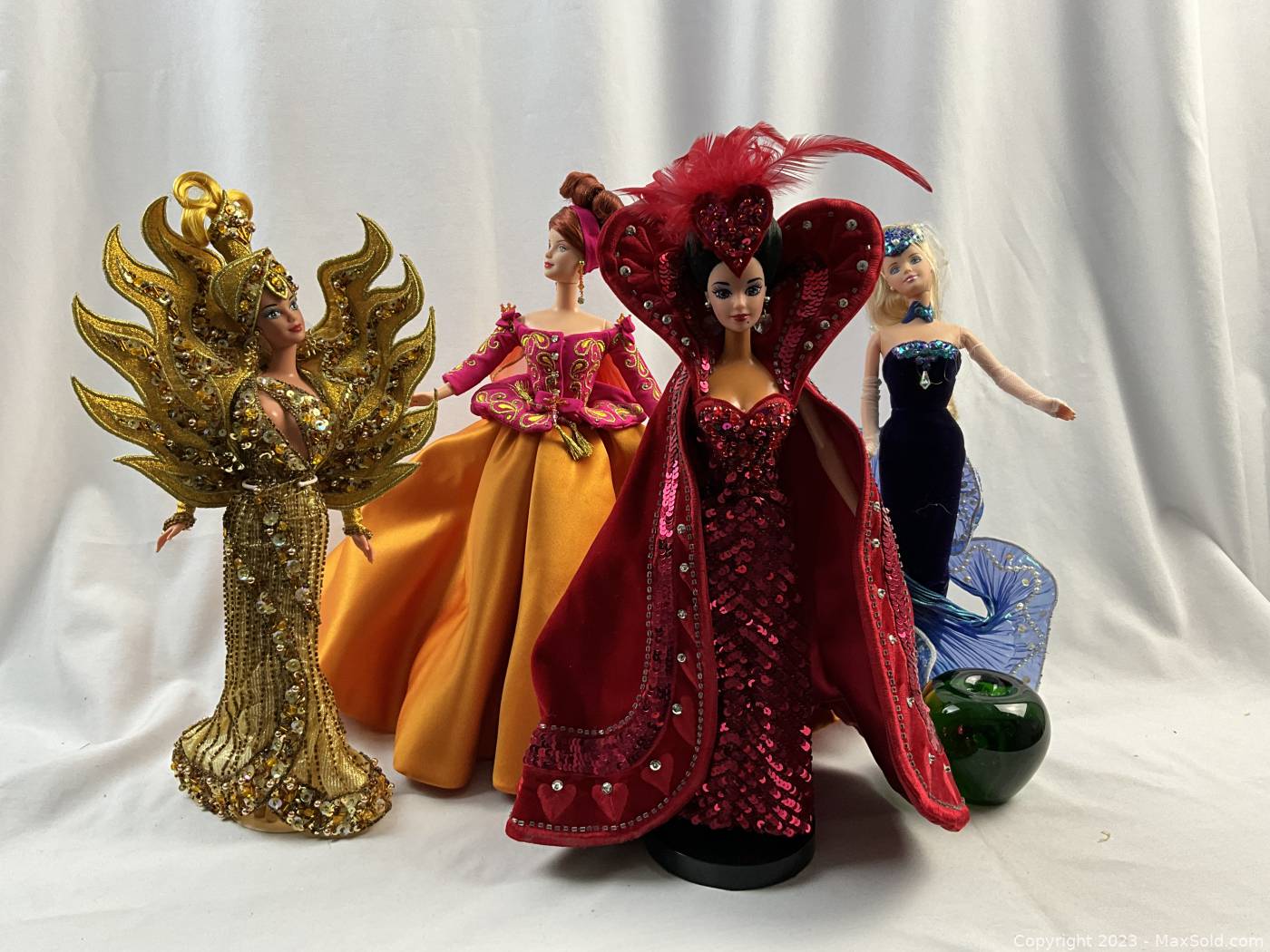 Bob mackie queen of hearts 2025 barbie