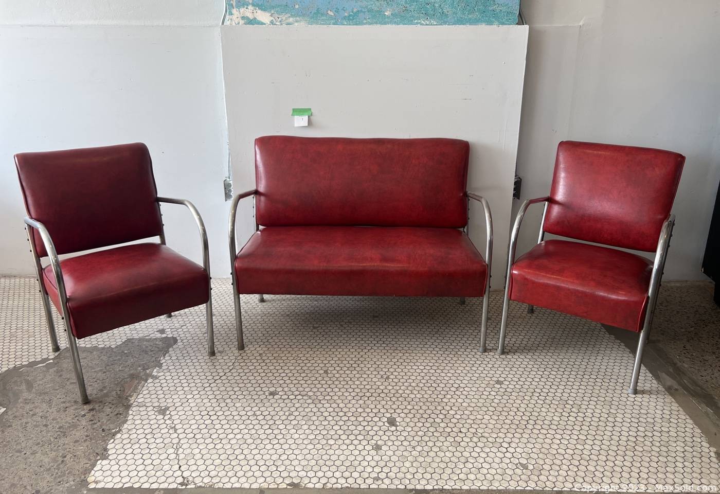 Vintage barber shop online waiting chairs