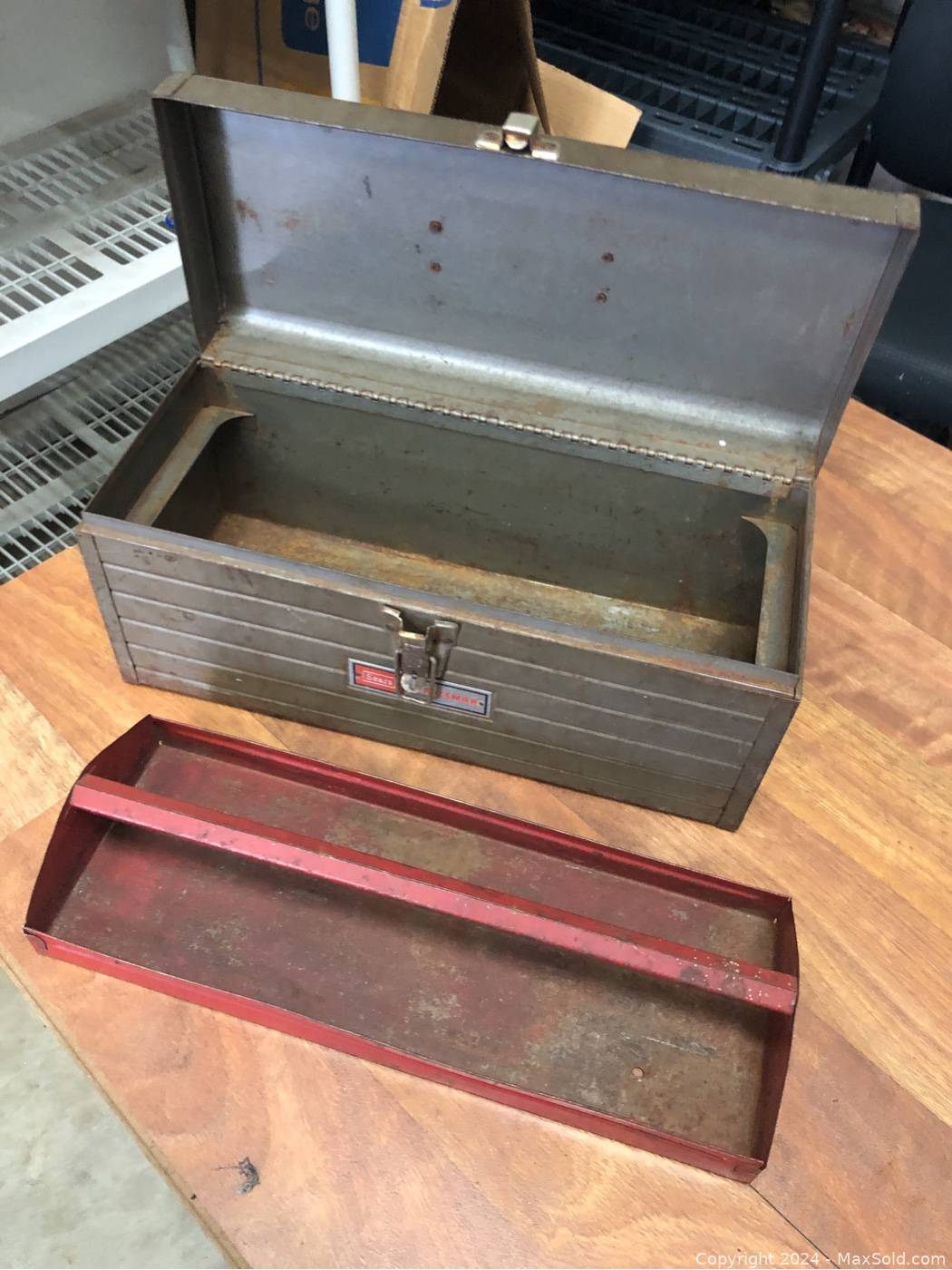 Craftsman metal deals tool box vintage