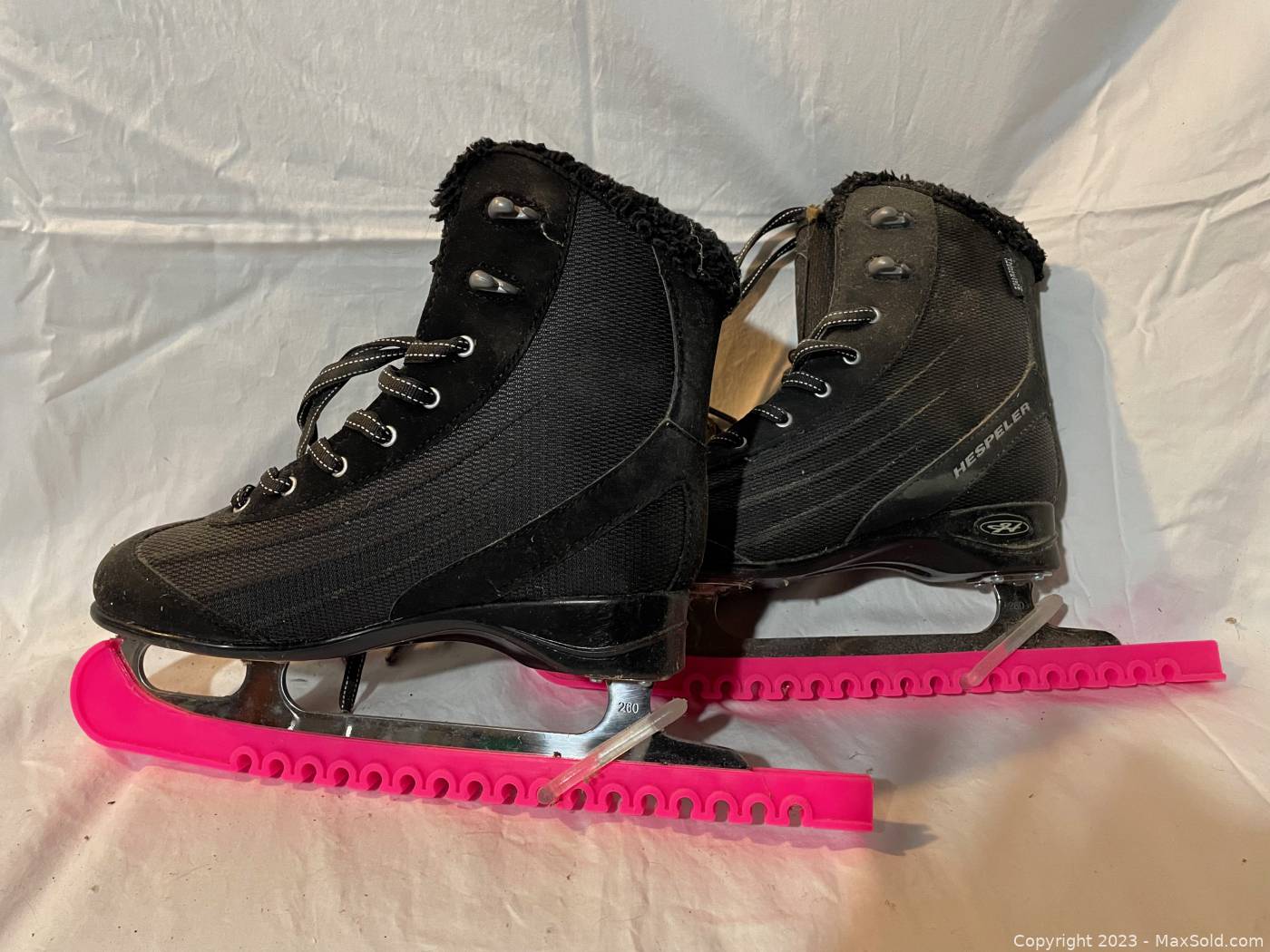 VIC Motion Recreational Ice Skates, Women, Black/Silver, Assorted Sizes