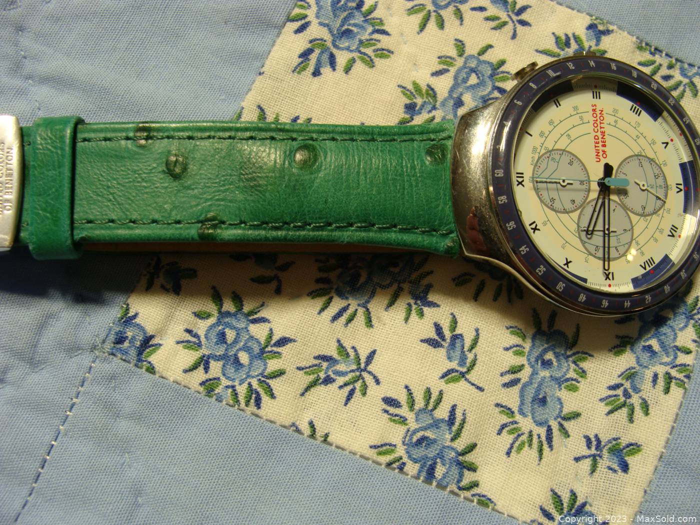 Benetton chronograph top