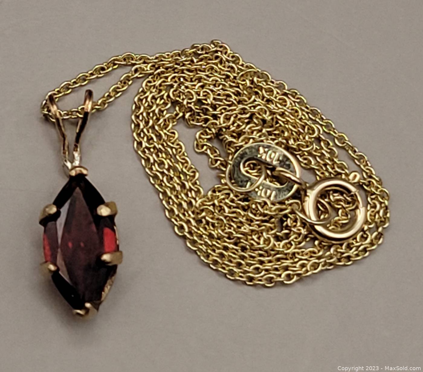 Garnet necklace canada online