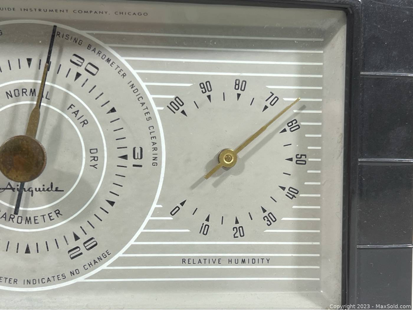 https://d12srav5gxm0re.cloudfront.net/auctionimages/88240/1702576087/wvintage_barometer_thermometer_combo-63-4.jpeg