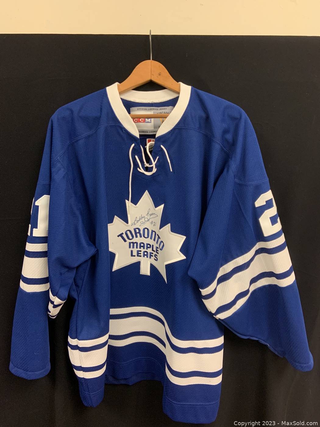 Bobby baun signed jersey sales