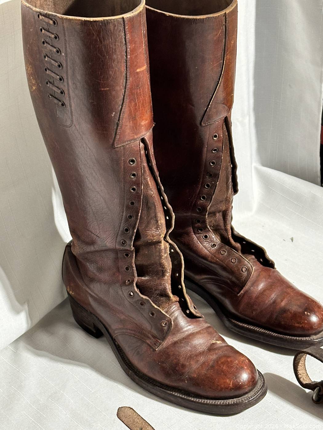 Police deals cowboy boots