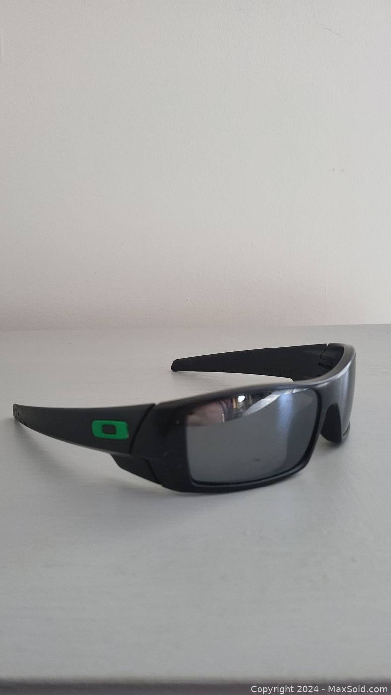 Oakley RadarLock Path Team Canada Sunglasses OO9181-28 Black/Black Iridium,  G40 | eBay