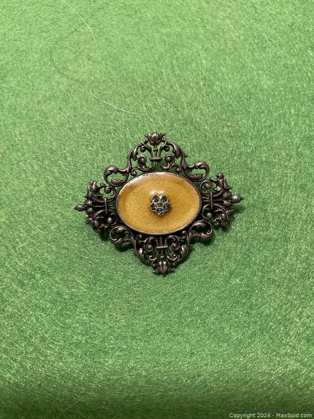 Catherine hot sale popesco brooch