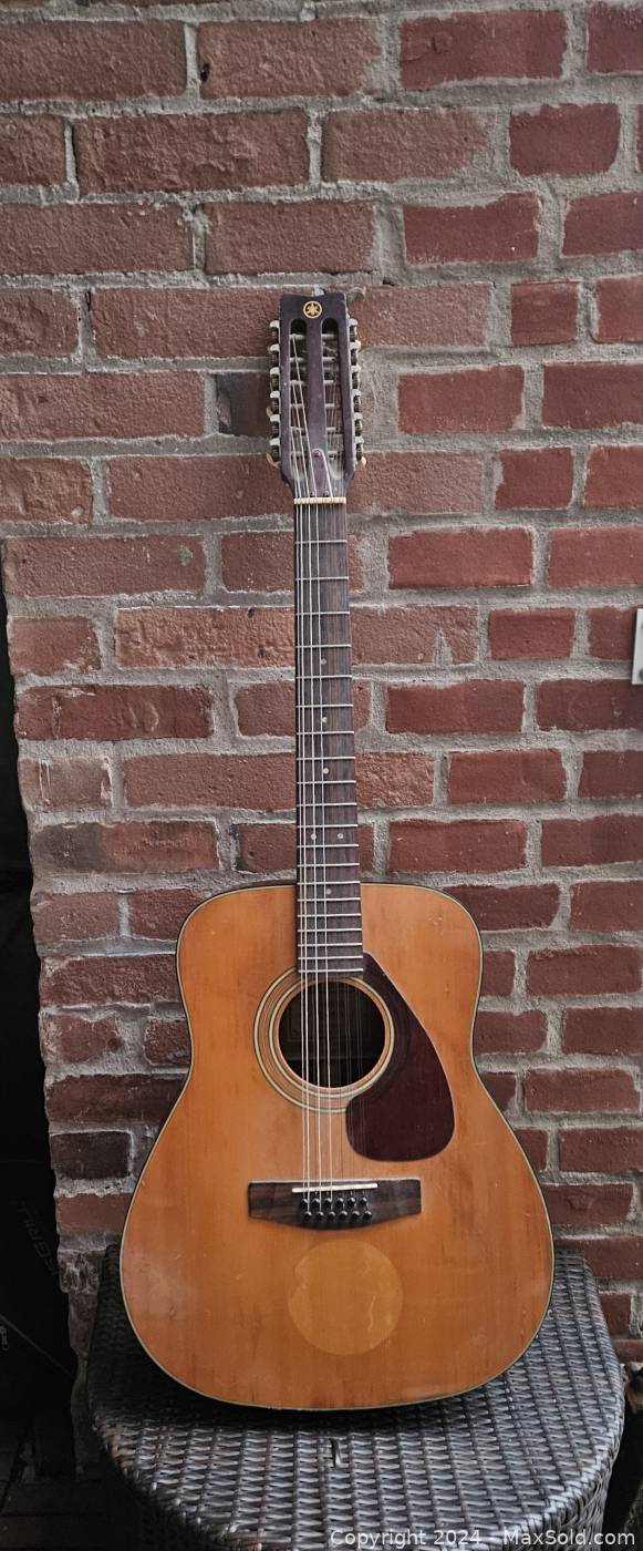 Yamaha fg store 210 12 string