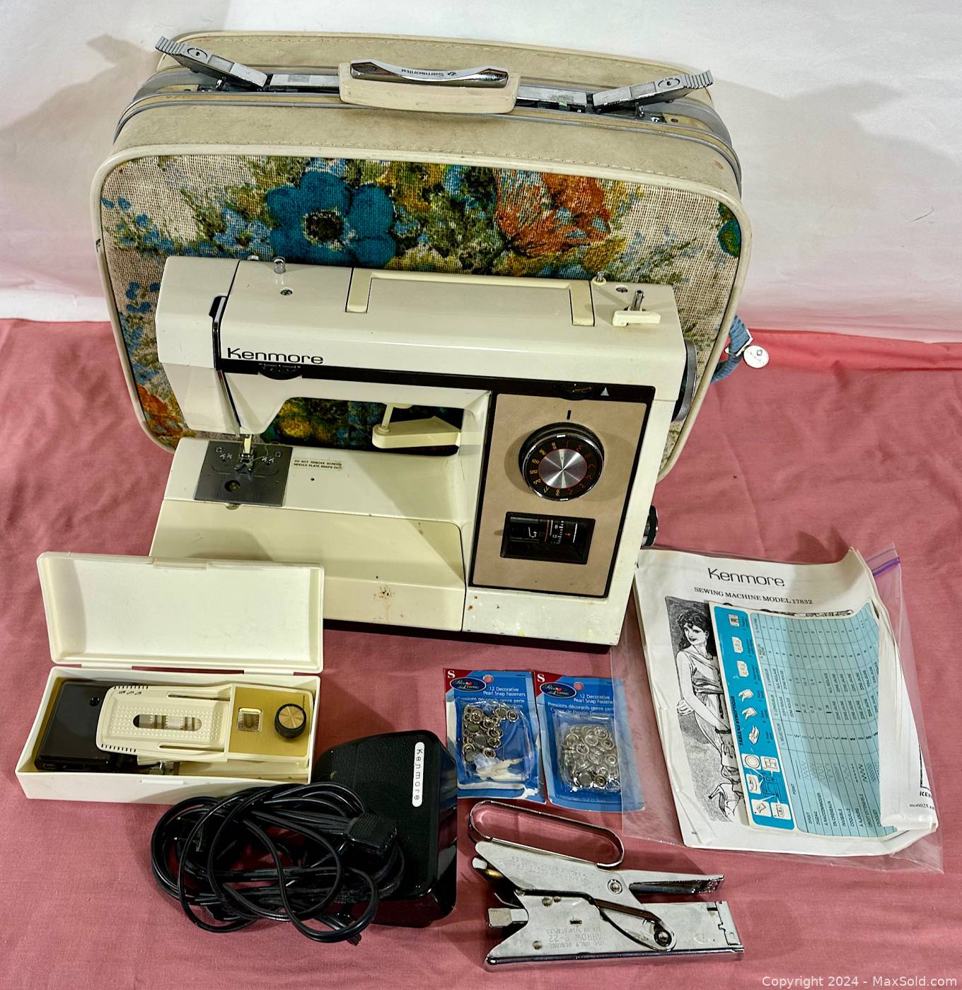 Kenmore sewing best sale machine carrying case