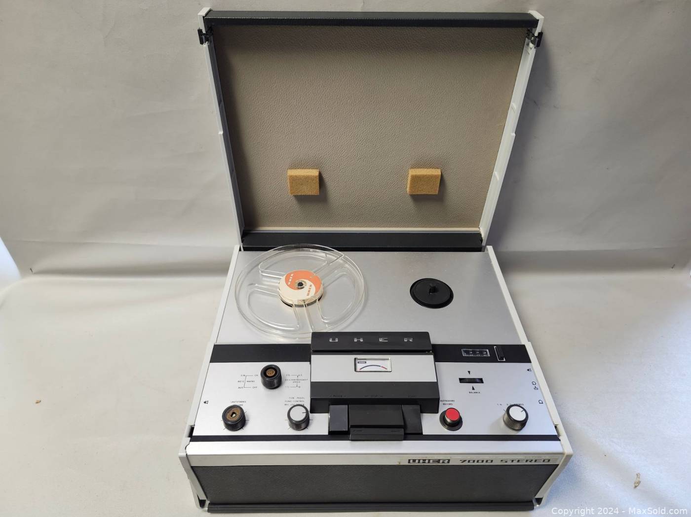 Vintage Cool Classic Uher Reel-to-Reel Tape Recorder - general for