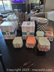 MaxSold Auction: Scentsy Lot: 3 Tabletop Warmers, 2 Plug-Ins, Extra Sleeve, Wax - Coppell (Texas, USA) SELLER MANAGED Downsizing Online Auction - Parker Drive