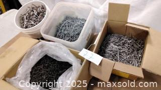 MaxSold Auction: Nail/Screw Bundle - Mississauga (Ontario, Canada) SELLER MANAGED Downsizing Online Auction - Goldenbrook Drive