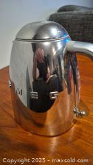 MaxSold Auction: SMEG Polished Stainless Steel Contemporary Kettle - Kingston (Ontario, Canada) SELLER MANAGED Downsizing Online Auction - Canniff Place