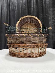 MaxSold Auction: Baskets for gifts, storage, serving, decor and more - Toronto (Ontario, Canada) SELLER MANAGED Downsizing Online Auction - Carlingview Drive