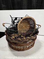 MaxSold Auction: Baskets for gifts, storage, serving, decor and more - Toronto (Ontario, Canada) SELLER MANAGED Downsizing Online Auction - Carlingview Drive