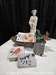 MaxSold Auction: Home decor  - Toronto (Ontario, Canada) SELLER MANAGED Downsizing Online Auction - Carlingview Drive