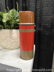 MaxSold Auction: Home Decor / Vintage  - Toronto (Ontario, Canada) SELLER MANAGED Downsizing Online Auction - Carlingview Drive