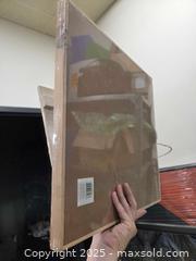 MaxSold Auction: Sunflower &#38; Decor Lot - Toronto (Ontario, Canada) SELLER MANAGED Downsizing Online Auction - Carlingview Drive