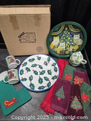 MaxSold Auction: Useful Holiday Home Items - Toronto (Ontario, Canada) SELLER MANAGED Downsizing Online Auction - Carlingview Drive