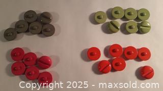 MaxSold Auction: 26 Coat Buttons Green Grey Red Pink - Toronto (Ontario, Canada) SELLER MANAGED Downsizing Online Auction - Junction Road 