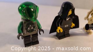 MaxSold Auction: Lego Star Wars Palpatine Droid Insectoid - Toronto (Ontario, Canada) SELLER MANAGED Downsizing Online Auction - Junction Road 
