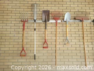 MaxSold Auction: Garden Tool Set — 8-12 Long-Handled Tools - Ottawa (Ontario, Canada) PARTNER MANAGED Estate Online Auction - Thorncliff Place