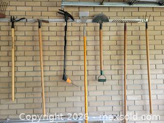 MaxSold Auction: Garden Tool Set — 8-12 Long-Handled Tools - Ottawa (Ontario, Canada) PARTNER MANAGED Estate Online Auction - Thorncliff Place