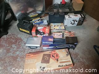 MaxSold Auction: Mixed Lot: Cordless & Corded Power Tools, Accessories - Ottawa (Ontario, Canada) PARTNER MANAGED Estate Online Auction - Thorncliff Place