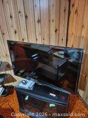 MaxSold Auction: Samsung 46" LED/LCD TV with HDMI - Ottawa (Ontario, Canada) PARTNER MANAGED Estate Online Auction - Thorncliff Place
