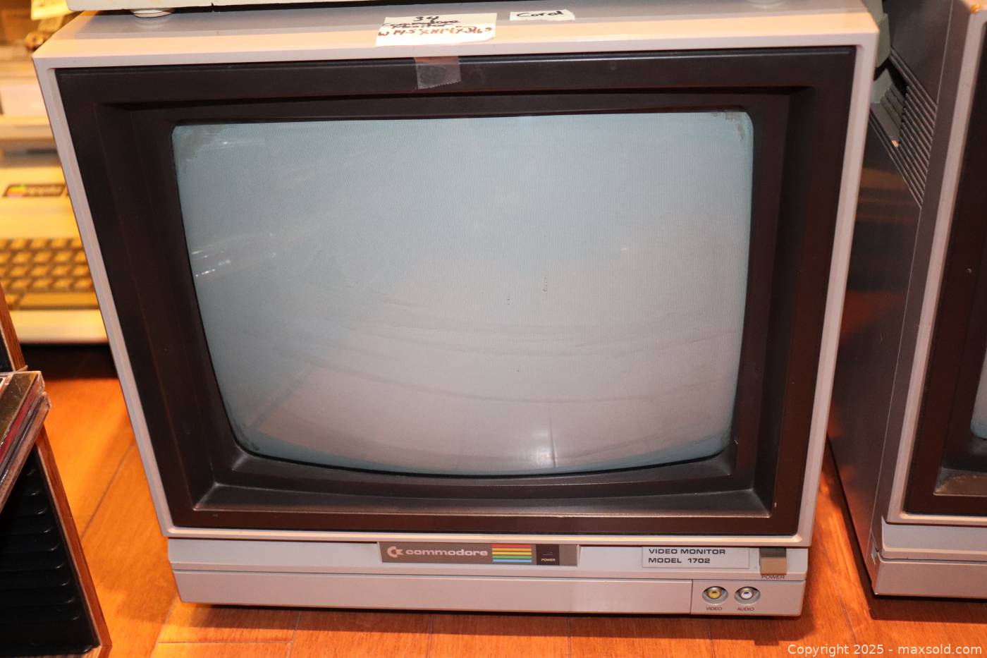 Bid Gallery | Toronto (Ontario, Canada) SELLER MANAGED Downsizing ...