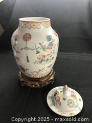 MaxSold Auction: Chinese Porcelain Ginger Pot and Famille Rose Style Vase  - Thornbury (Ontario, Canada) PARTNER MANAGED Estate Sale Online Auction - Beaver Street South