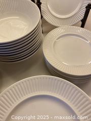 MaxSold Auction: Johnson Bros. ATHENA Place Simple Setting for 10 with Extra Large Dinner Plates - Toronto (Ontario, Canada) SELLER MANAGED Downsizing Online Auction - Lamb Avenue