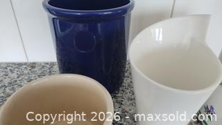 MaxSold Auction: 4 Containers Canisters - Ottawa (Ontario, Canada) SELLER MANAGED Estate Sale Online Auction - Landry Street (CONDO)                  