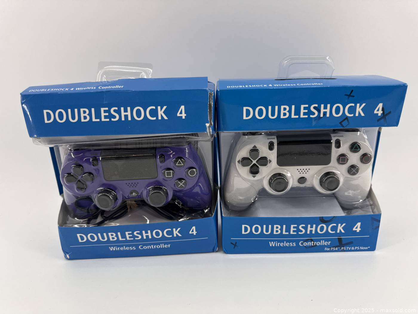 PS4  DOUBLESHOCK   新品未使用 DOUBLE-SHOCK 4 WIRELESS CONTROLLER FOR PS4 - RED | old-skool