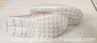 MaxSold Auction: KAUAI WATER SHOES - Victoria (British Columbia, Canada) SELLER MANAGED Downsizing Online Auction - Fair Street