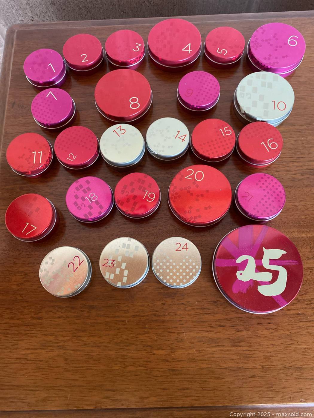 25 Piece Advent Calendar Tin Set Mixed Colors Various Sizes