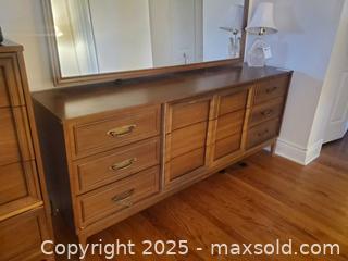 MaxSold Auction: Mid-Century Modern Dresser with Mirror C - Ottawa (Ontario, Canada) PARTNER MANAGED Downsizing Online Auction - Garfield Avenue
