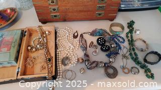 MaxSold Auction: Mixed Costume Jewelry Lot — Necklaces, Bracelets, Earrings, Pendants, Brooches A - Ottawa (Ontario, Canada) PARTNER MANAGED Downsizing Online Auction - Garfield Avenue