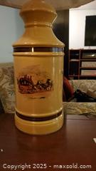 MaxSold Auction: Porcelain Table Lamp with Stagecoach/Horse Scene Decal A - Ottawa (Ontario, Canada) PARTNER MANAGED Downsizing Online Auction - Garfield Avenue