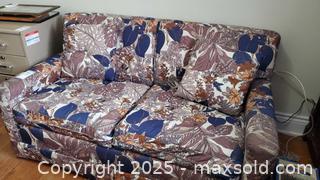 MaxSold Auction: Simmons Loveseat Hide-a-Bed C - Ottawa (Ontario, Canada) PARTNER MANAGED Downsizing Online Auction - Garfield Avenue