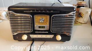 MaxSold Auction: TEAC SL-D80 CD Receiver Tabletop Stereo (AM/FM, Built-in CD) A - Ottawa (Ontario, Canada) PARTNER MANAGED Downsizing Online Auction - Garfield Avenue