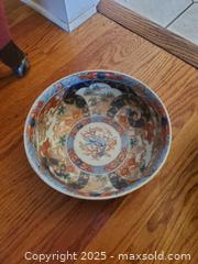 MaxSold Auction: Vintage Asian-Style Imari Plate and Pot , 2 Pieces A - Ottawa (Ontario, Canada) PARTNER MANAGED Downsizing Online Auction - Garfield Avenue