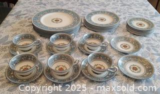 MaxSold Auction: Wedgwood Florentine Bone China Dinnerware Set, Made in England B - Ottawa (Ontario, Canada) PARTNER MANAGED Downsizing Online Auction - Garfield Avenue