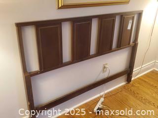 MaxSold Auction: Wooden Panel Headboard, Medium/Dark Brown, B - Ottawa (Ontario, Canada) PARTNER MANAGED Downsizing Online Auction - Garfield Avenue