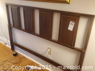 MaxSold Auction: Wooden Panel Headboard, Medium/Dark Brown, B - Ottawa (Ontario, Canada) PARTNER MANAGED Downsizing Online Auction - Garfield Avenue