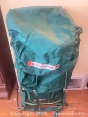 MaxSold Auction: Backpack (Larger Size) Lot - Lanark (Ontario, Canada) SELLER MANAGED Downsizing Online Auction -  Markle Road