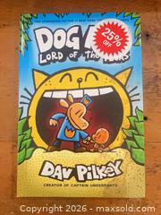 MaxSold Auction: Children’s Books - Big Nate, Dog Man & Others - Lanark (Ontario, Canada) SELLER MANAGED Downsizing Online Auction -  Markle Road