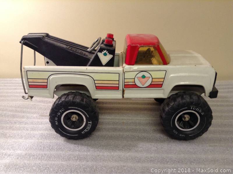 tonka tow truck